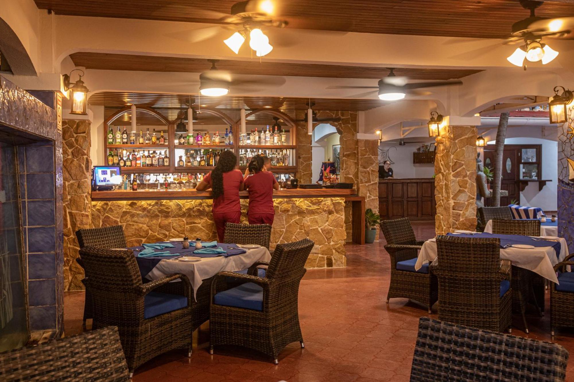 Hotel El Velero بلايا هيرموسا المظهر الخارجي الصورة